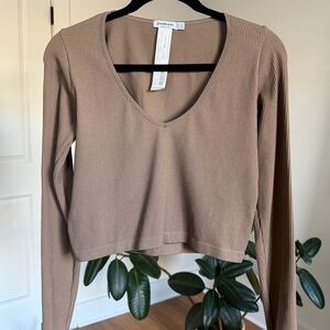 Stradivarius Ribbed V-Neck Crop Top - Brown